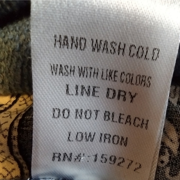 GIGIO NAVY AND WHITE PAISLEY SHORT SLEEVE TOP SIZE L - Picture 7 of 7